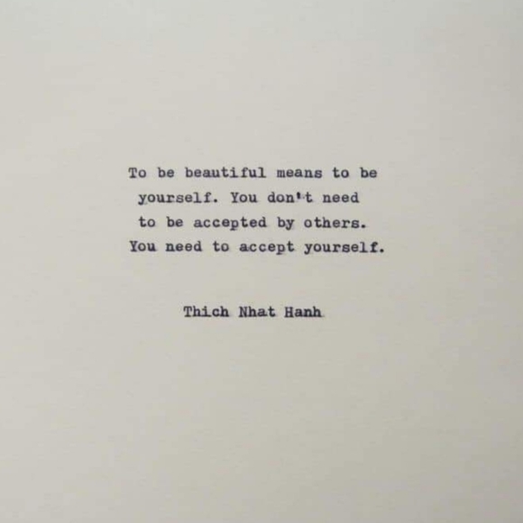 🌟Meet your Posher, Nicole🌟 - Picture 8 of 8